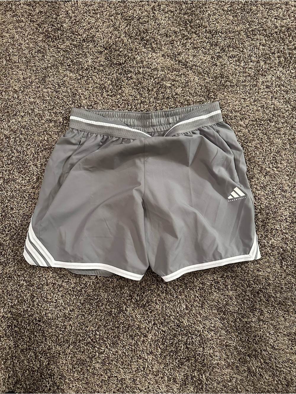 adidas Men’s Gray Athletic Shorts with White Trim and Logo size XL NWOT